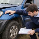 Судебные эксперты-автотовароведы приступают к работе